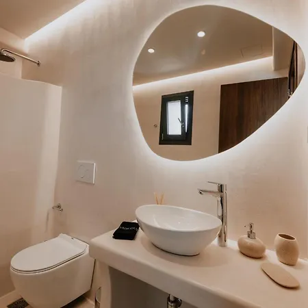 Villa Charming Naxos And | 4 Bedrooms | Drake | Spectacular Sea Views | Private Pool And Hot Tub | Naxos Plaka (Naxos)