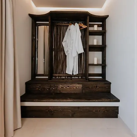 Βίλα Charming Naxos And | 4 Bedrooms | Drake | Spectacular Sea Views | Private Pool And Hot Tub | Naxos Πλάκα