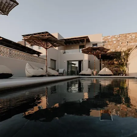 Charming Naxos And | 4 Bedrooms | Drake | Spectacular Sea Views | Private Pool And Hot Tub | Naxos Βίλα *